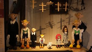 Exposition La Guilde du Castelet — scénographie de marionnettes du monde (photo 20)